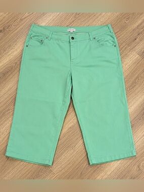 Woman Within Green Stretch Capri Pants 26W NWT